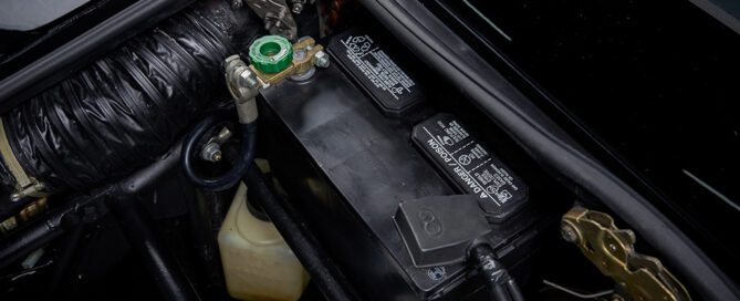 Porsche Battery Maintenance and Troubleshooting Guide