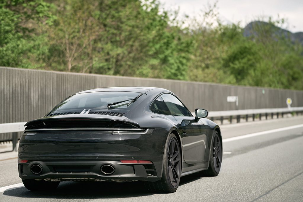 Choosing Porsche Tires: Performance vs. All-Season - Everything Euro ...