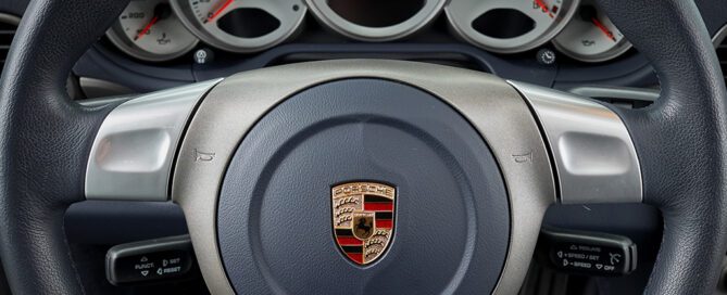 Understanding Porsche Warning Lights: What Do They Mean?