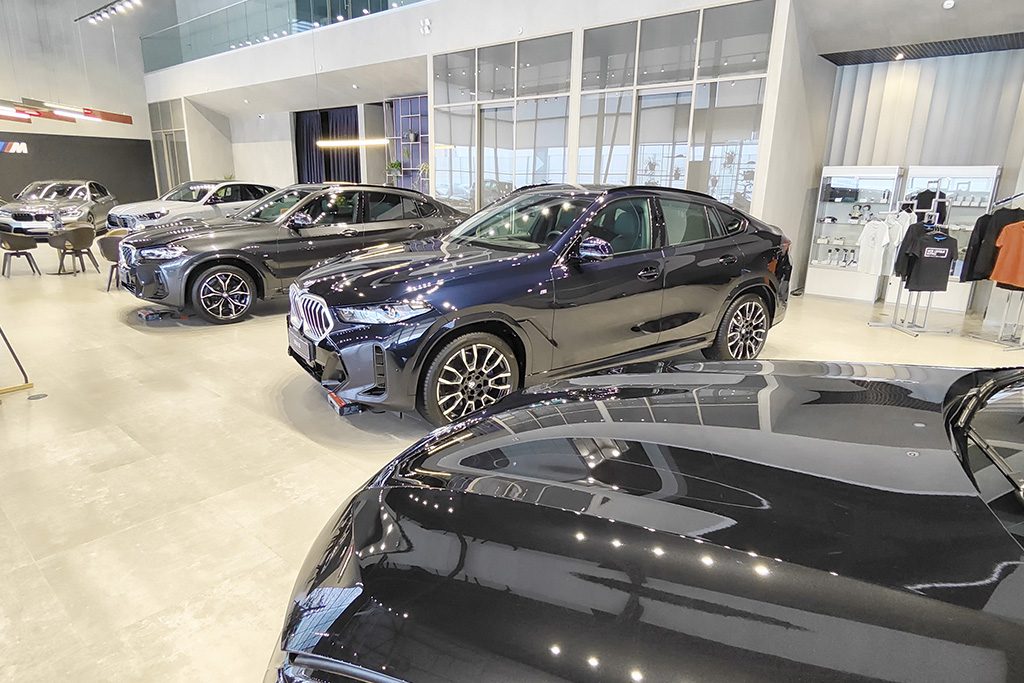 Do You Really Need to Service Your BMW at the Dealer?